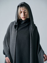 【サ専用 Pre-Order】HOODED CAPE（CZ326-AC13）/ GRAY